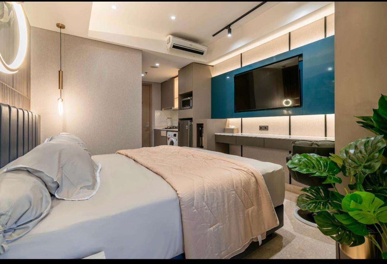 Gold Coast Apartemen Pik By Dluxx Джакарта Екстериор снимка