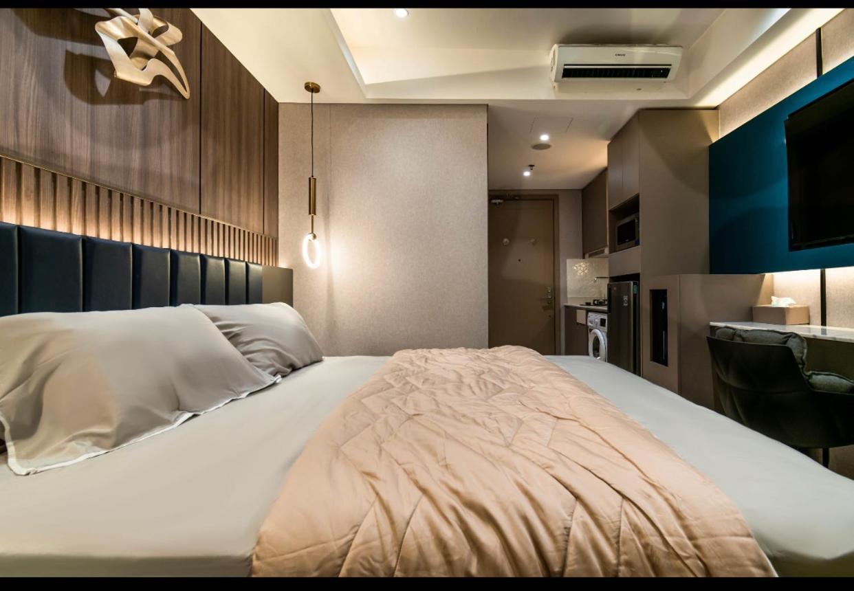 Gold Coast Apartemen Pik By Dluxx Джакарта Екстериор снимка