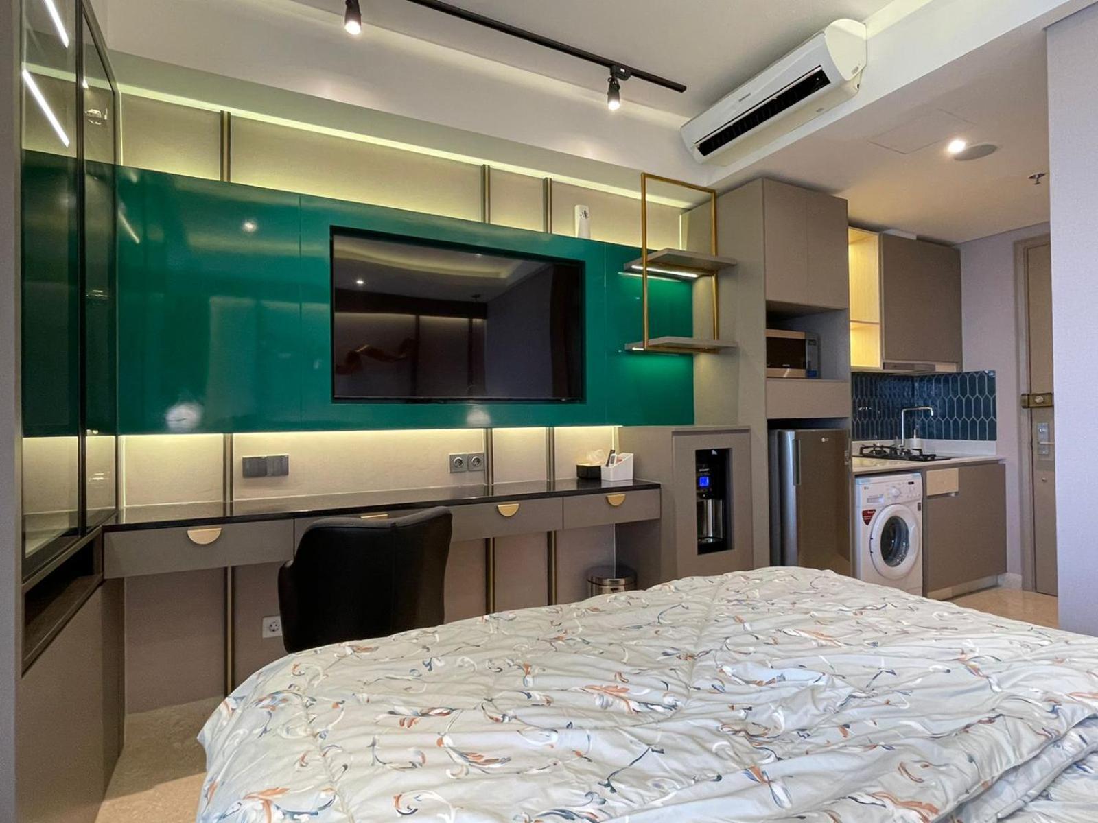 Gold Coast Apartemen Pik By Dluxx Джакарта Екстериор снимка